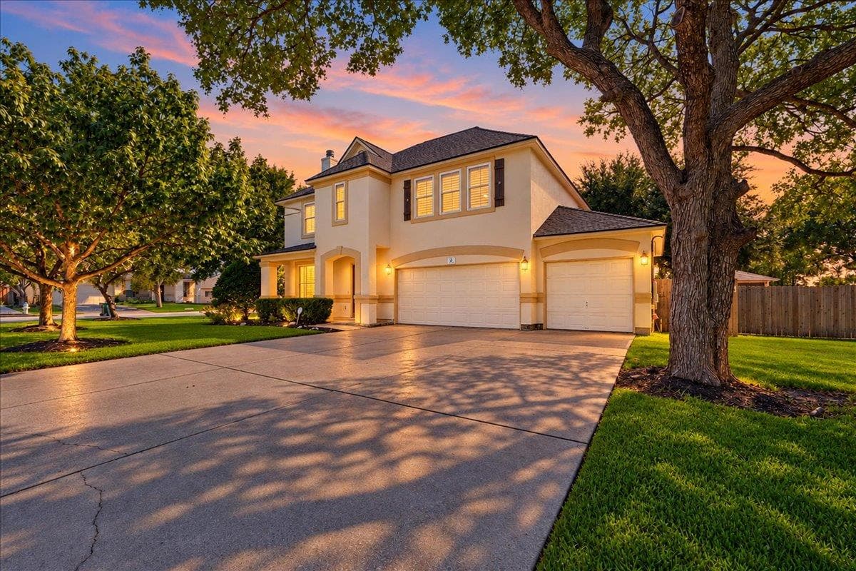 301 Leanne Dr