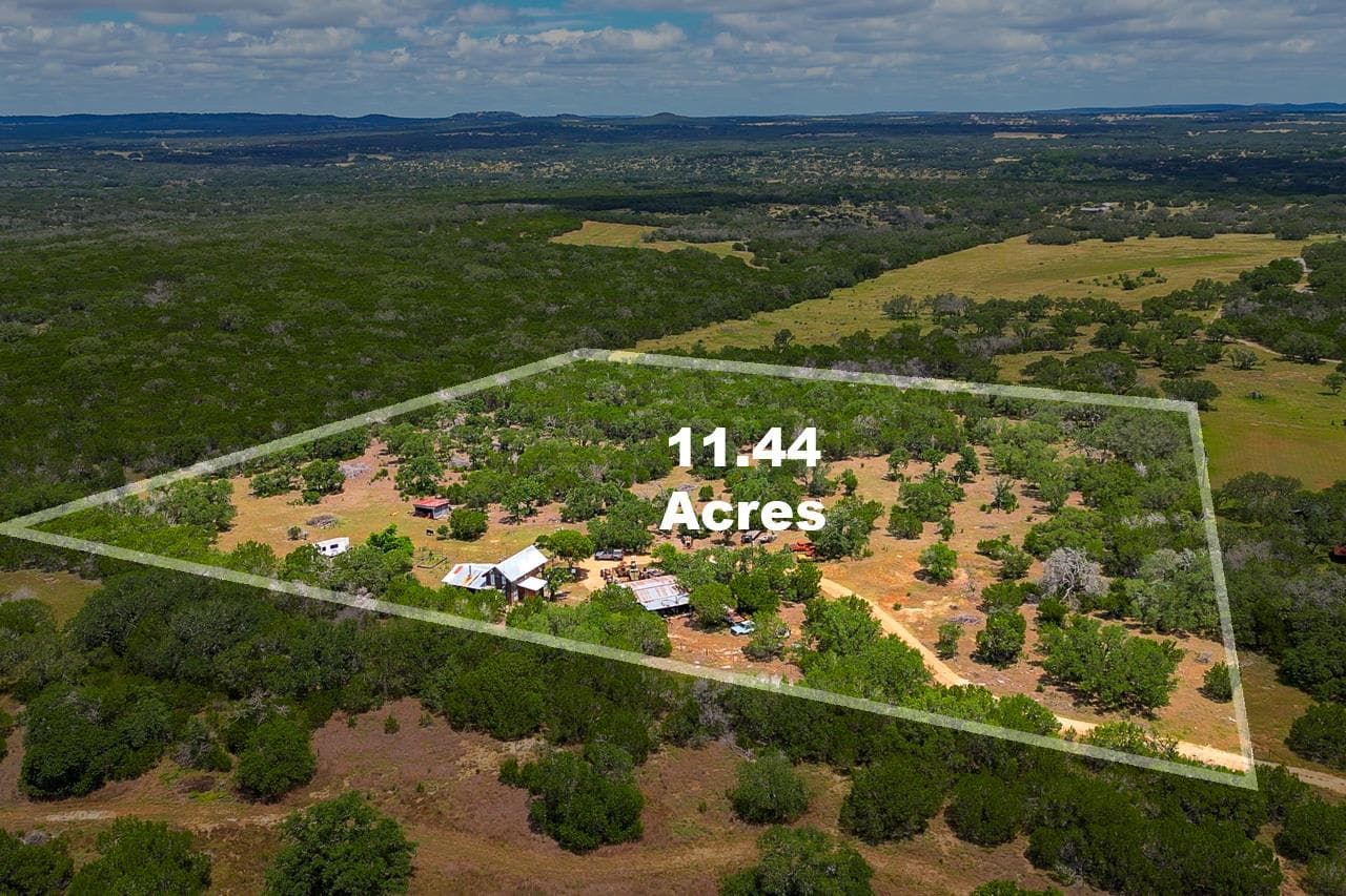 707 Ranch Road 1320 None