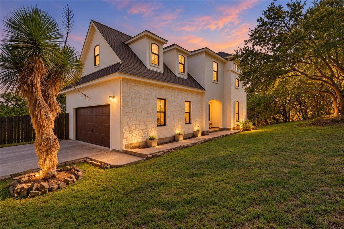 22308 Moulin Dr