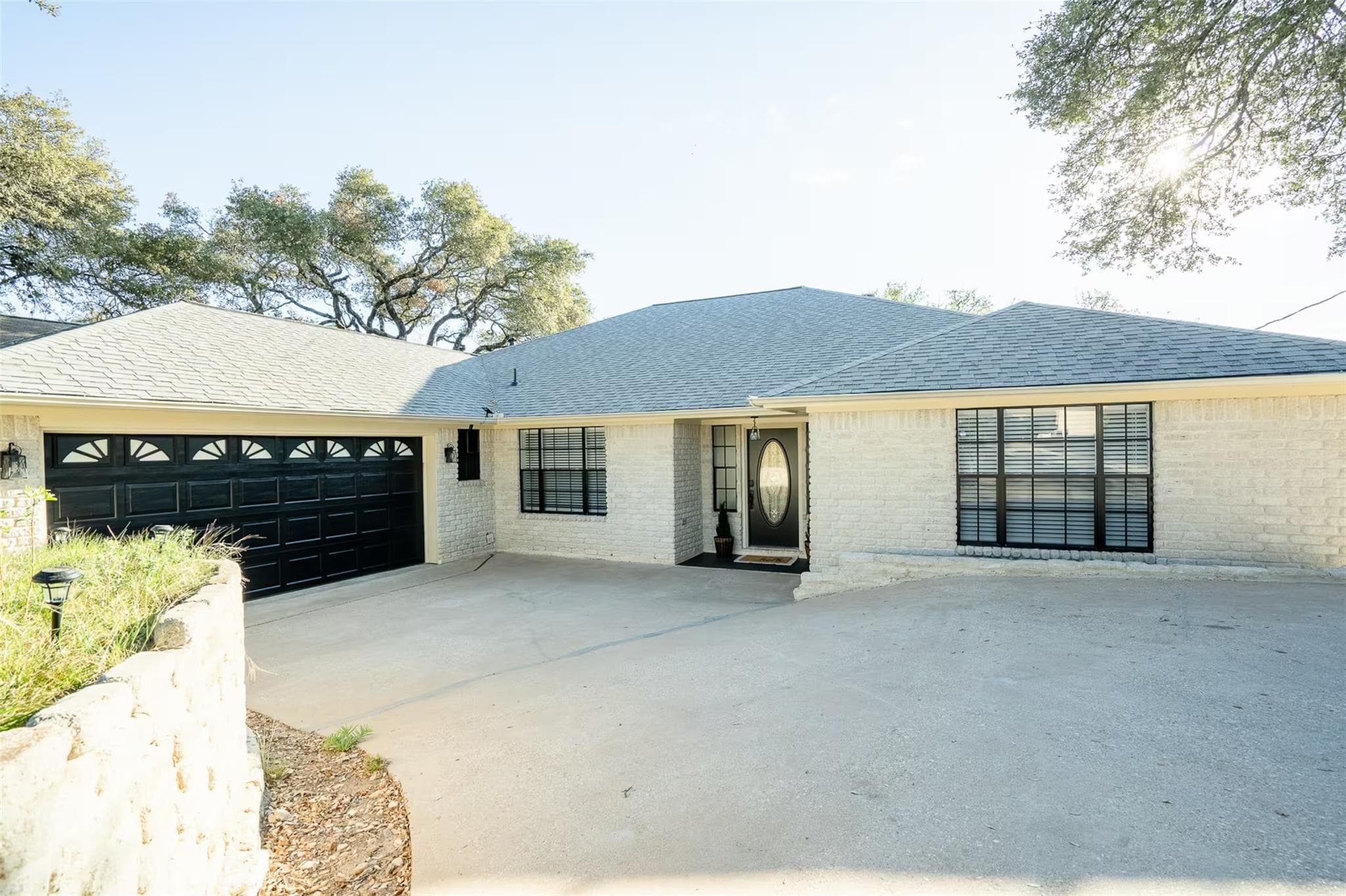 20712 Camel Back St