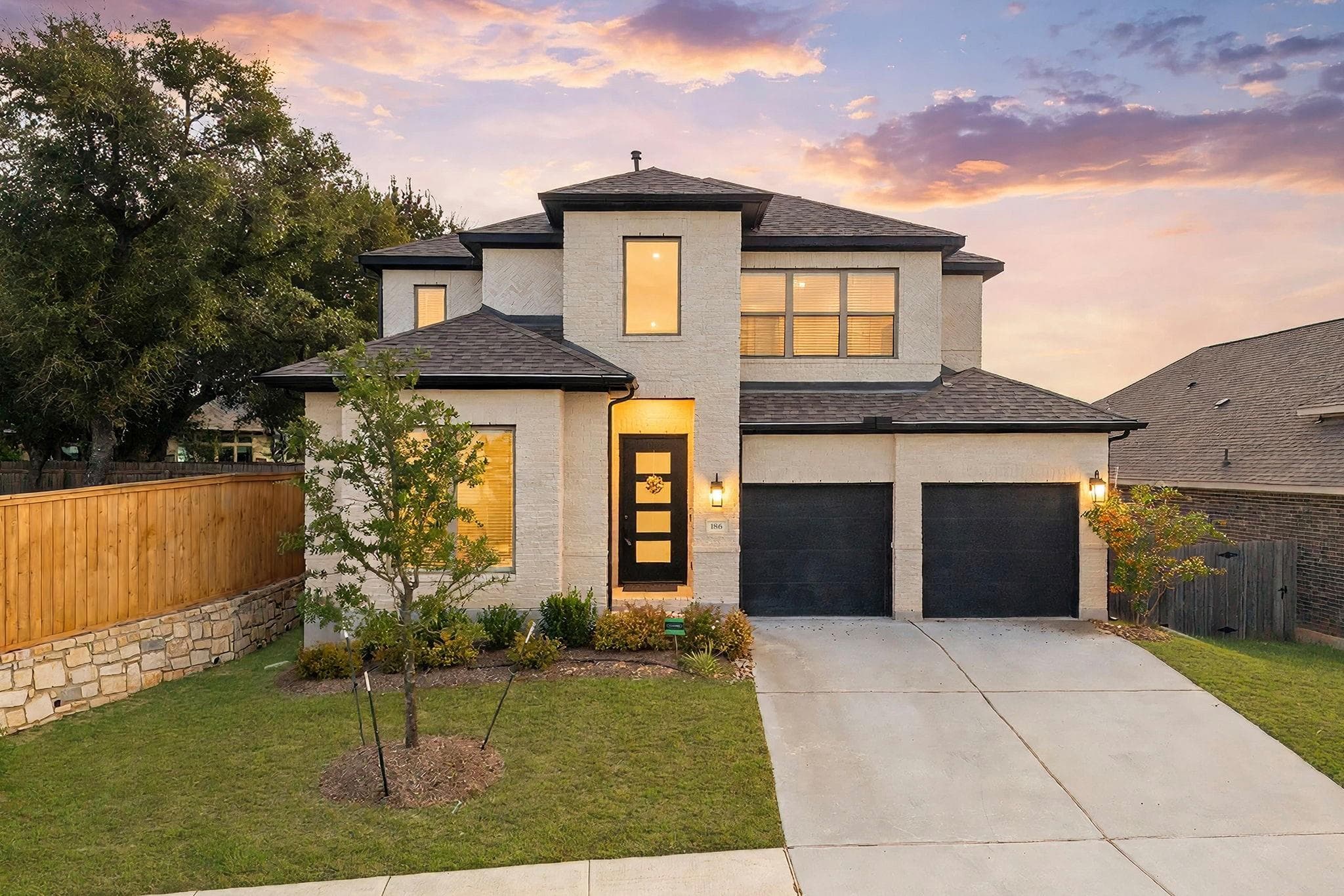 186 Cyrus Milton Dr